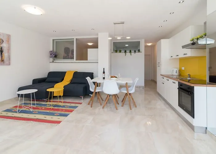 Apartment Arna